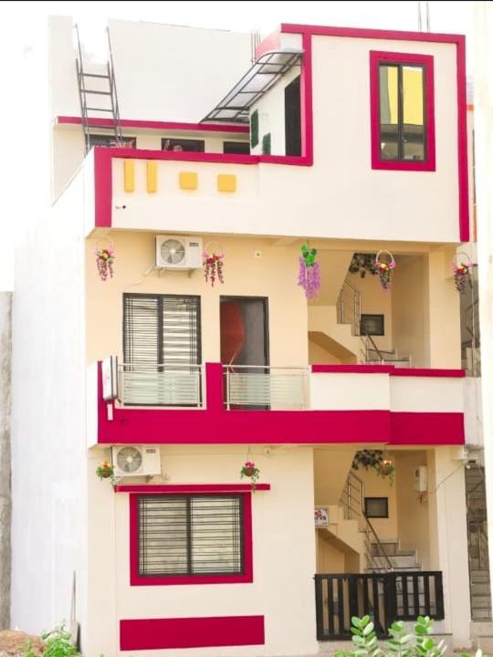 Jai Swaminarayan Delux Homestay Garudeshwar Eksteriør bilde