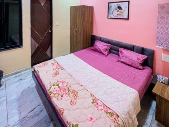 Jai Swaminarayan Delux Homestay Garudeshwar Rom bilde