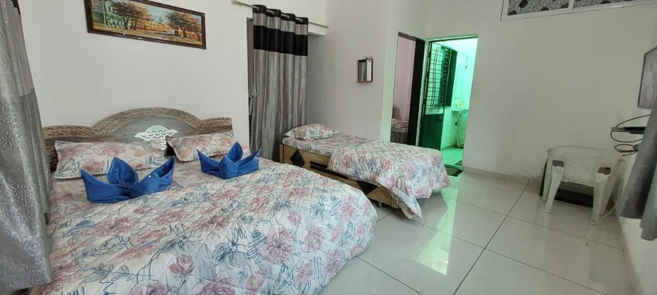 Jai Swaminarayan Delux Homestay Garudeshwar Eksteriør bilde