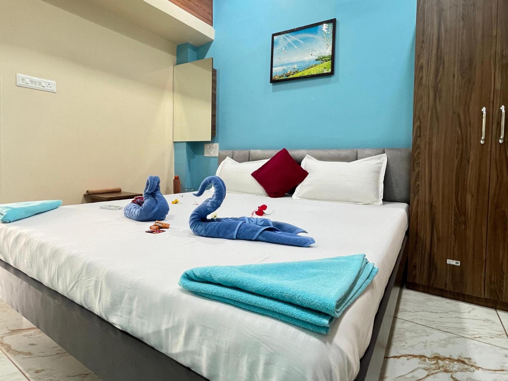 Jai Swaminarayan Delux Homestay Garudeshwar Eksteriør bilde